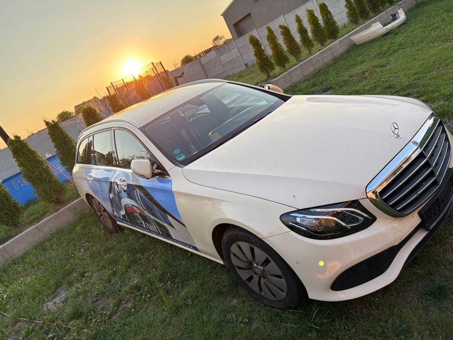 Kompletny przód -front w213 części e klasa