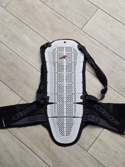мотозахист на спину захист alpinestars