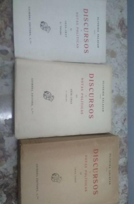 Livros Discursos Notas Políticas de Oliveira Salazar vendo totalidade