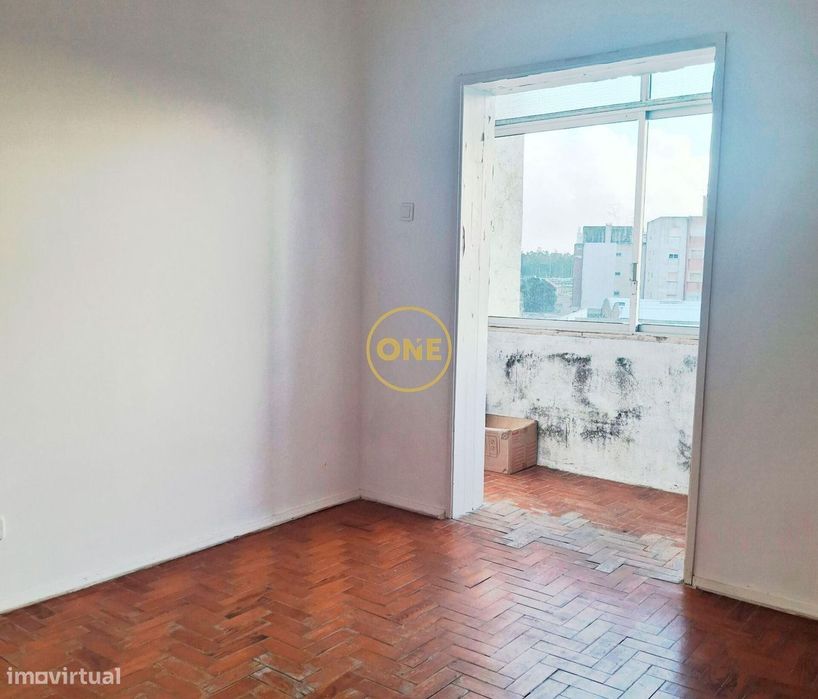 Apartamento T2 no Fogueteiro, Amora – 4º Andar com Excelentes Áreas
