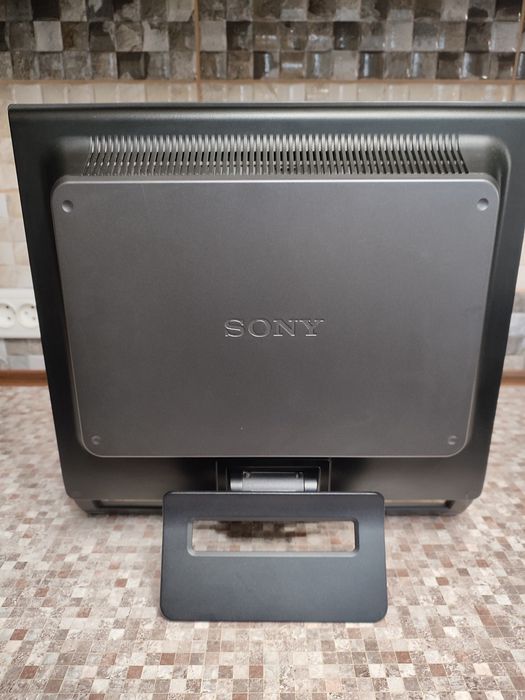 Продам компьютерный монитор Sony.