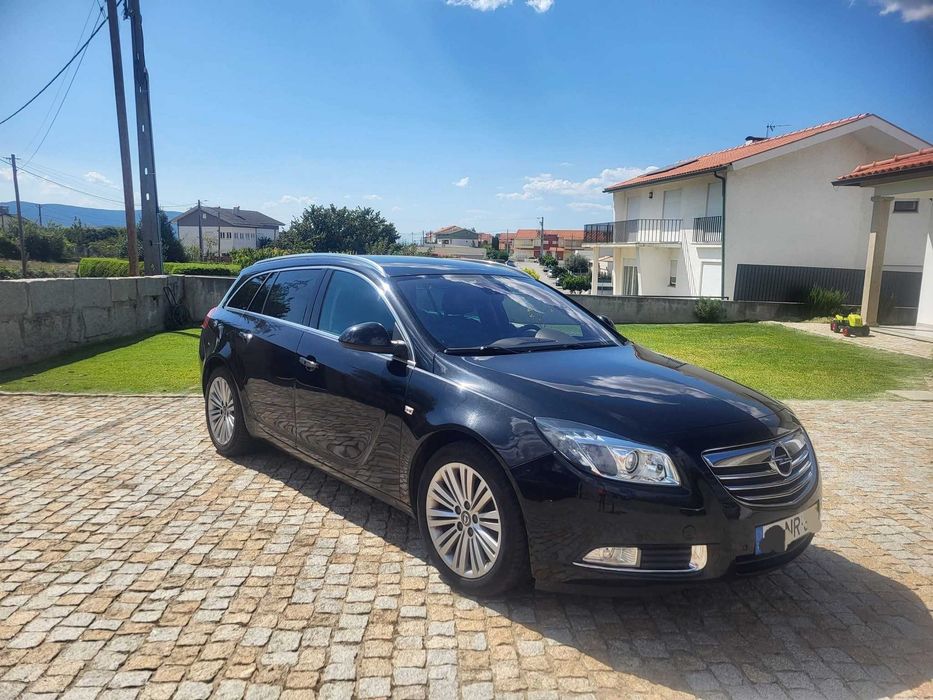 Opel Insignia Sports Tourer 2.0 CDTi — photo 3
