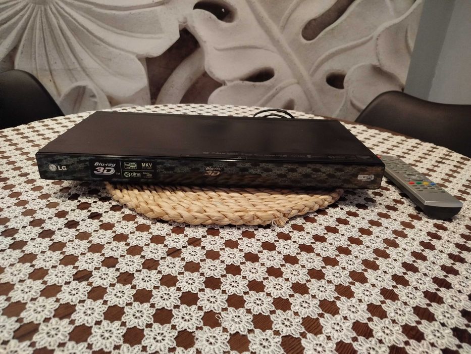Odtwarzacz blu ray i dvd LG BX580
