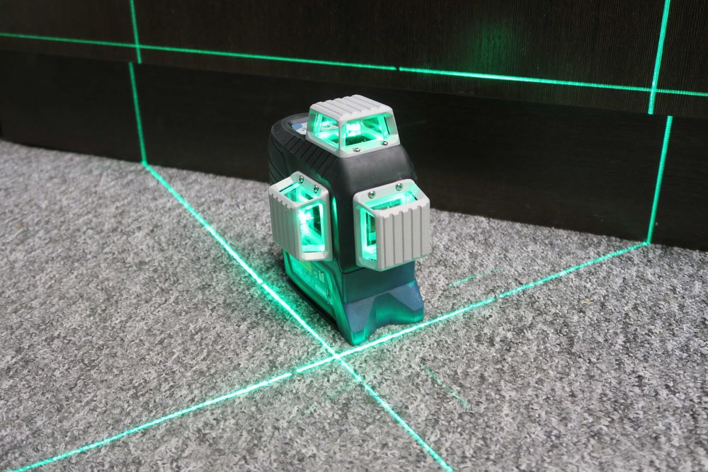 Laser krzyżowy BOSCH GLL 3-80 CG Professional zielone 3 linie, zestaw