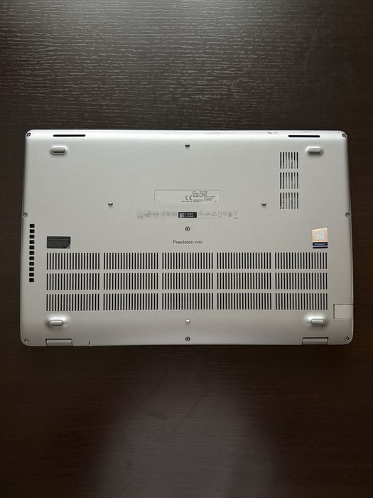 Dell precision 3550 15.6“/ i7-10610U/ 16GB/ 256GB SSD/ Quadro P520