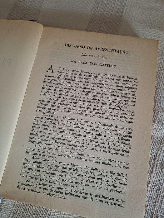 Lições de Filologia Portuguesa de Carolina Michaëlis de Vasconcelos