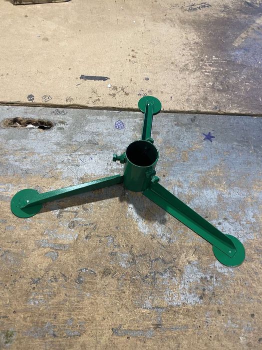 Металева підставка  під ялинку