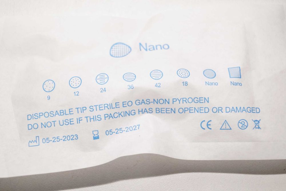 Bezprzewodowy Derma Pen urządzenie do Mezoterapii + 9 Kartridży