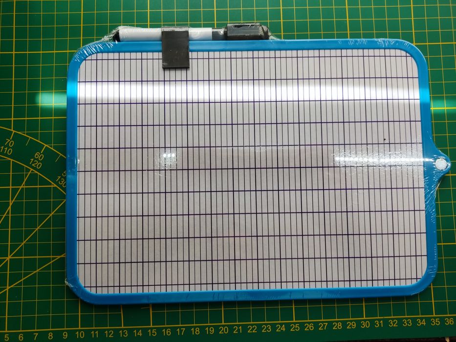 Tablica suchościeralna z magnesem biała mała mini 19 x 28cm marker