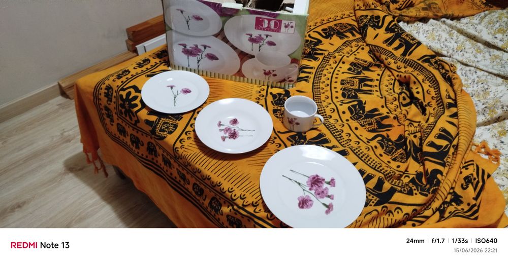 Serviço de Jantar e Café/Chá (30 Peças) – Motivo Floral / Cra