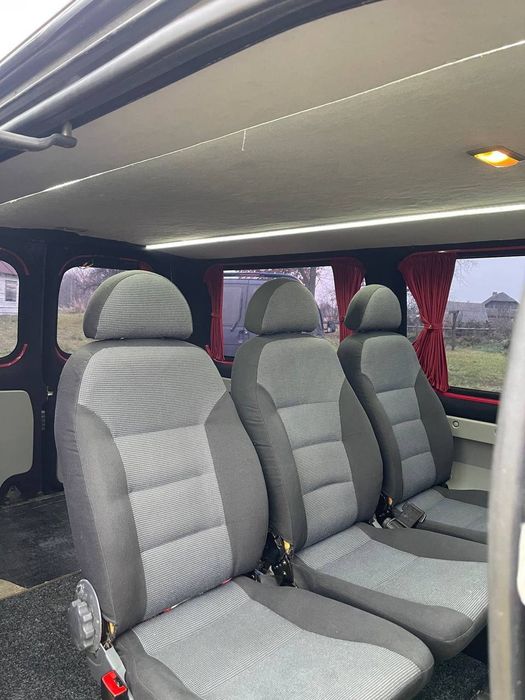 Продам Opel Vivaro 2.5 дизель