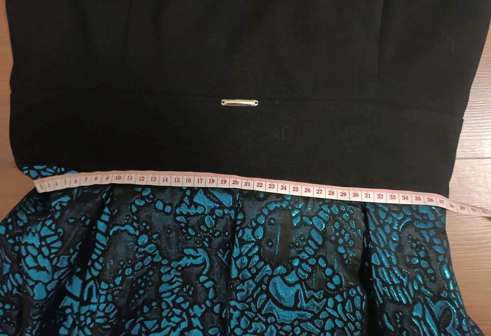 Sukienka  na imprezę