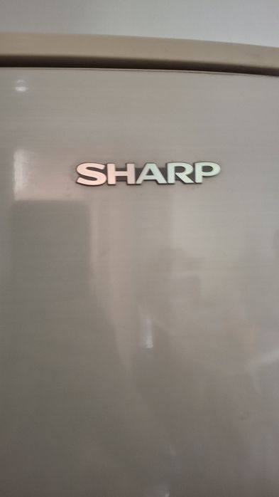 Холодильник  SHARP