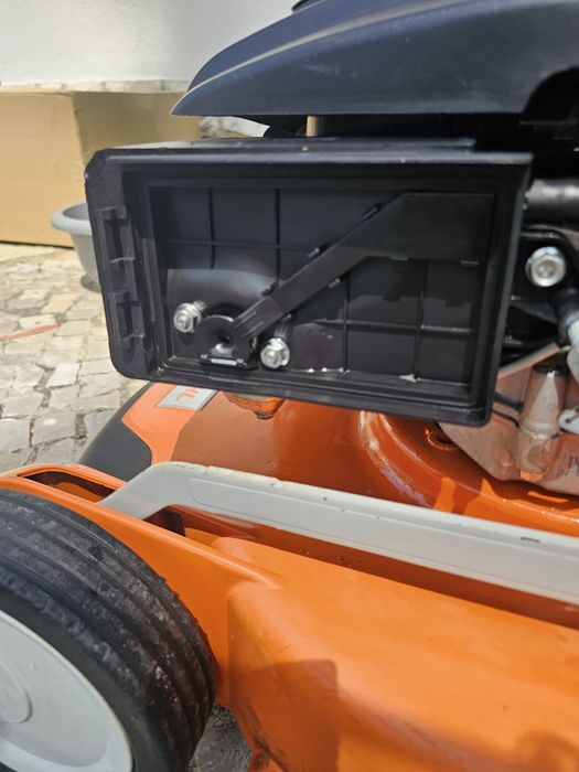 Corta Relvas a Gasolina RM 650 VS Stihl