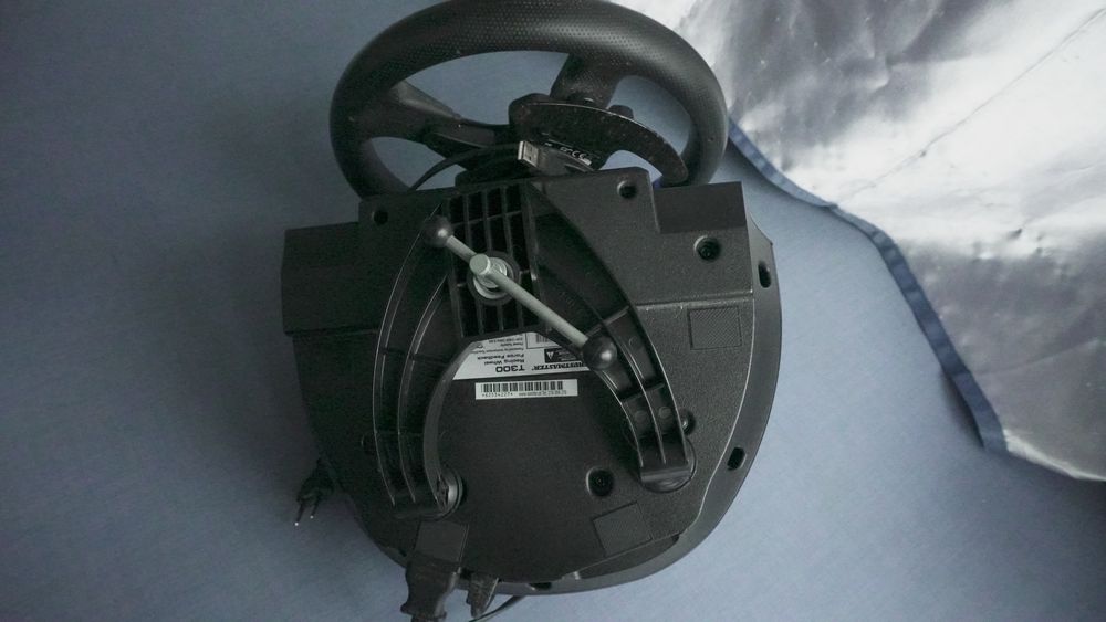 Thrustmaster T300RS