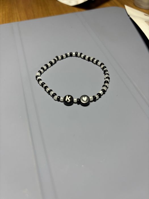bransoletka z literka K
