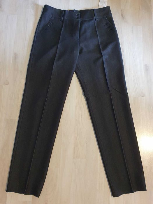 Spodnie damskie nowe 44