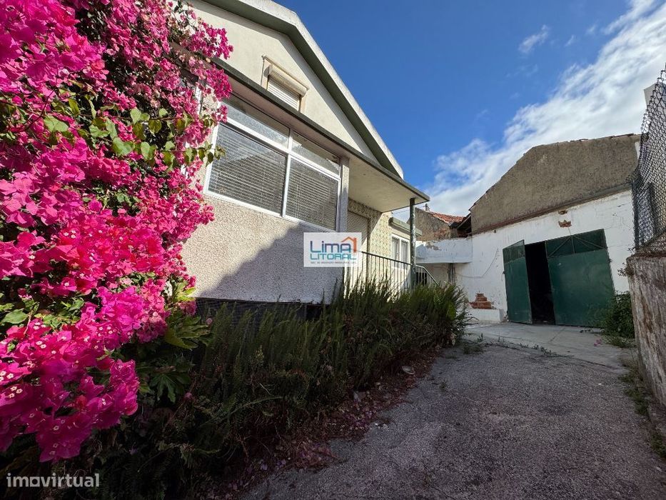 Moradia para renovar + 2 terrenos agrícolas - Batalha