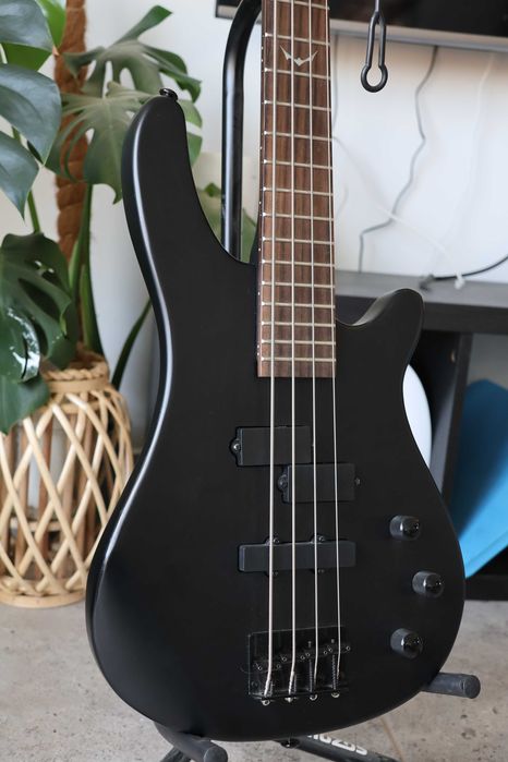 Gitara basowa J & D 150 Special Bat Mark BKM
