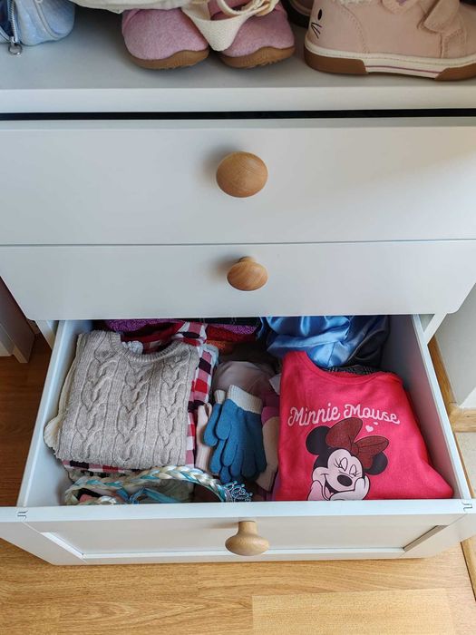 Quarto infantil – Cama + Roupeiro