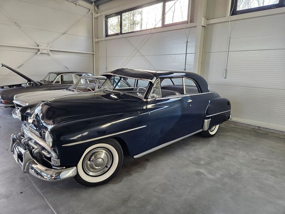 Plymouth  PLYMOUTH Cranbrook z 1951 roku.