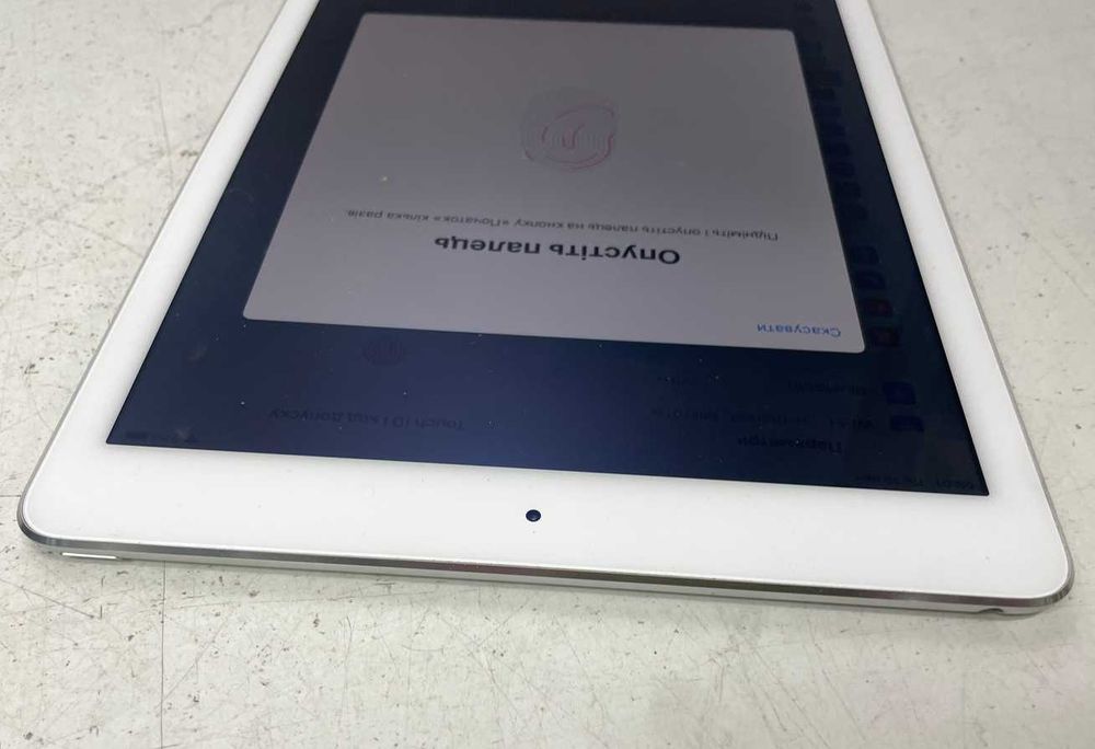 Планшет Apple iPad Air 2 (A1566)