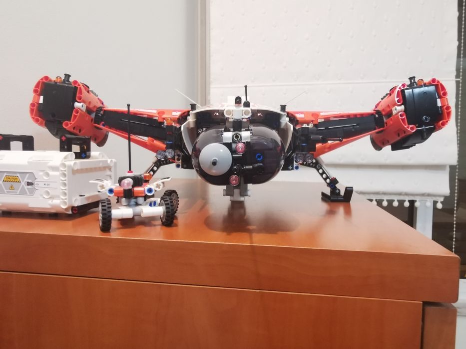 Lego 42181 Technic VTOL Heavy cargo ship