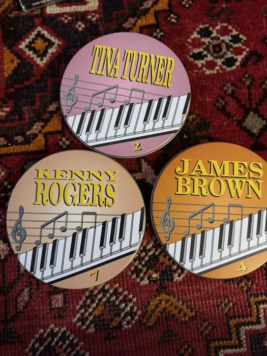 Lote 3 CDs Tina Turner, Kenny Rogers, James Brown