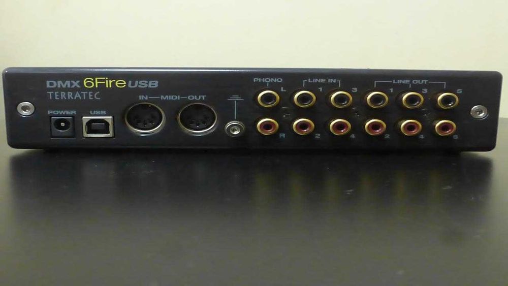 Terratec Placa Som 5.1 Profissional sistema USB Externa Estúdio 24 Bit