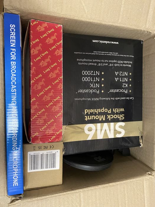 микрофон Rode NT1