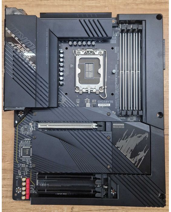 Płyta GIGABYTE Z690 aorus elite stealth LGA1700 DDR5 GWARAN. 515430