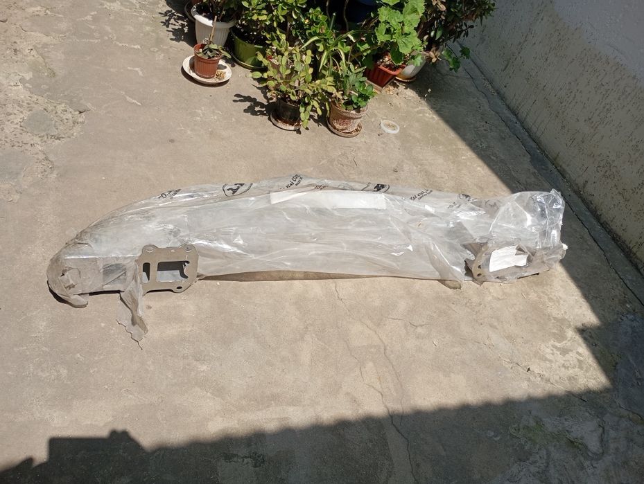 Усилитель переднего бампера Honda Accord 10 2018+ новый аналог