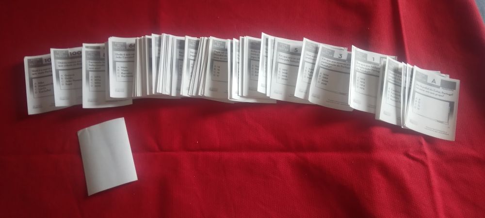 Colecção de verso de cromos do Continente 2022