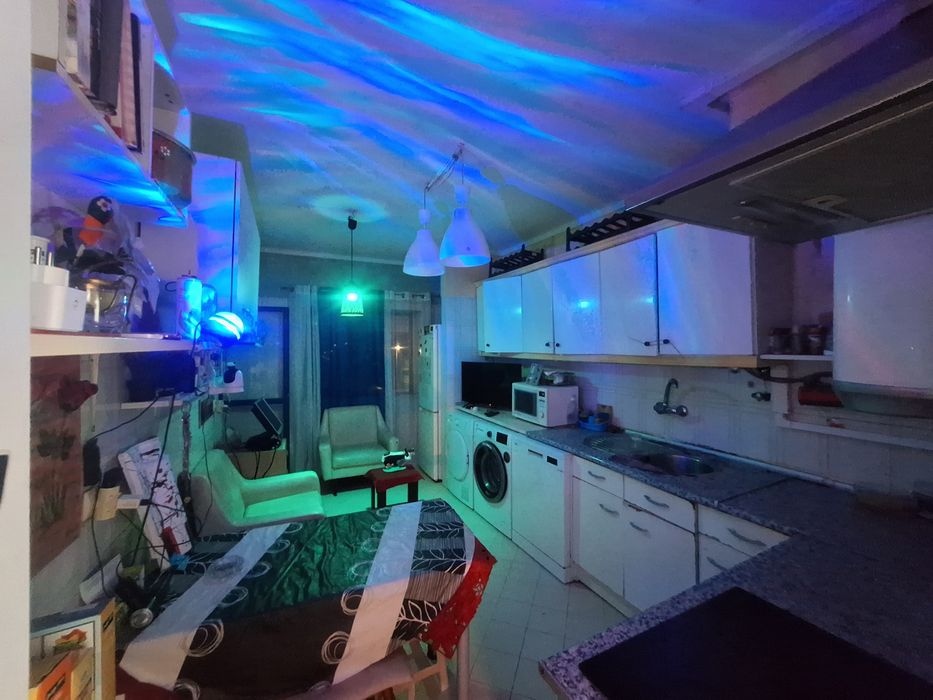 Quarto bem localizado em zona calma de Mem martins