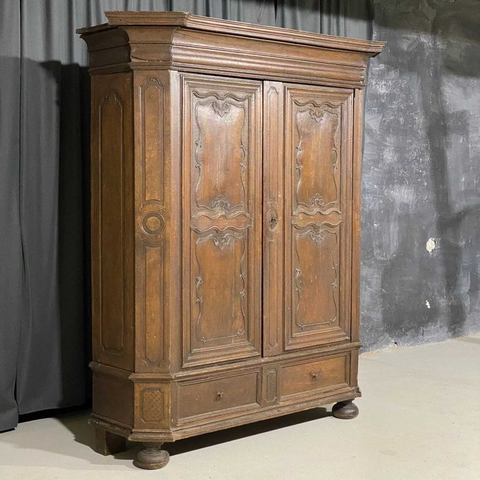 Antyczna szafa ok. 1900r, lite drewno - duży, solidny mebel do renowacji