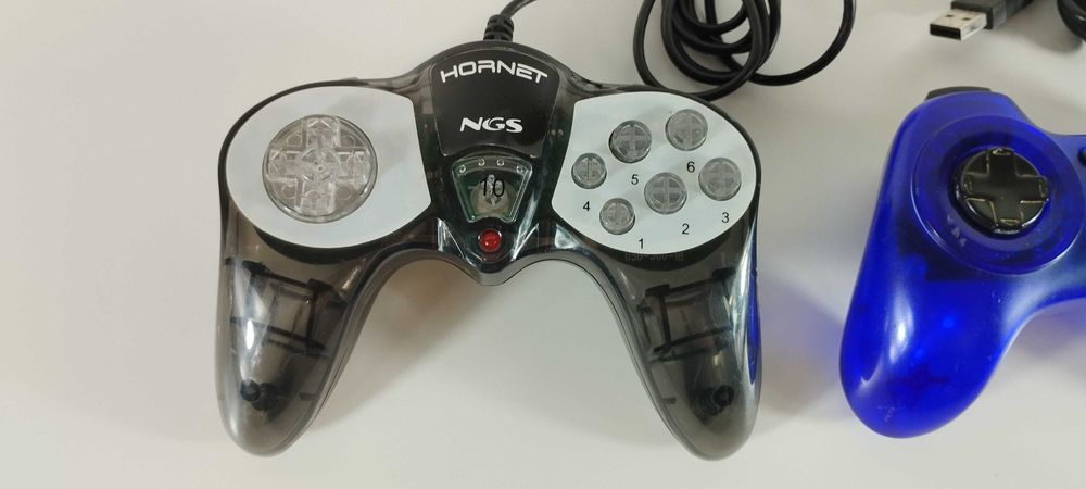 2 Comandos USB - NGS Hornet e Logitech Precision