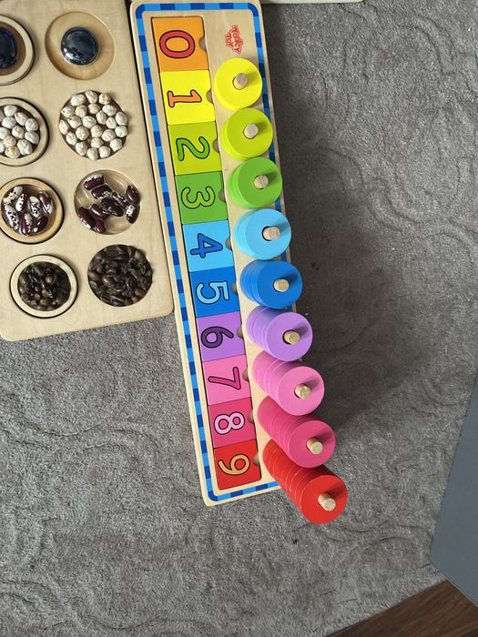 Drewniane zabawki montessori