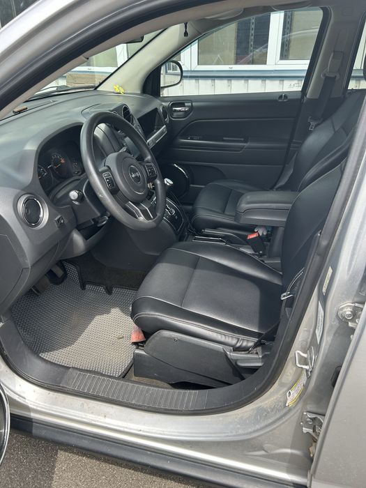 Jeep Compass 2013 року 2.4 4x4