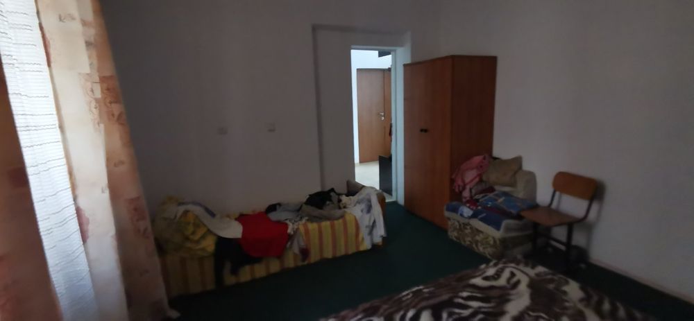 Будинок Незвисько, 18с.землі