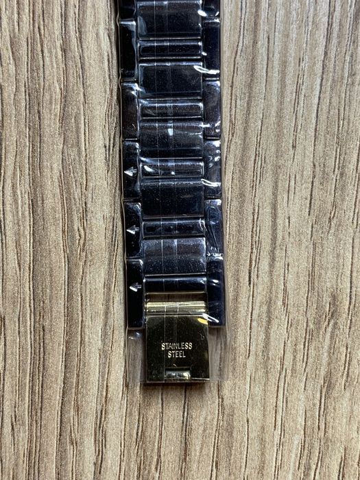 Новий годинник Vivienne Westwood