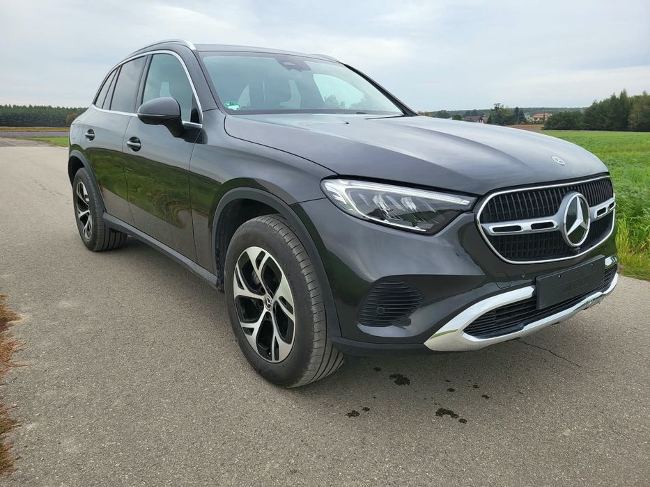 Mercedes-Benz GLC Diesel ładowany z kabla plug-in PHEV