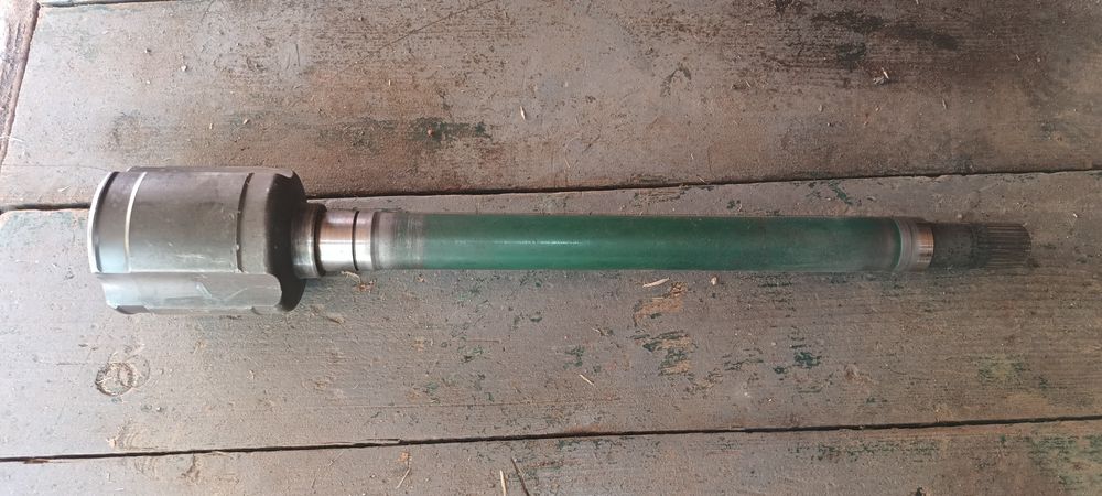 Продам правий шрус nissan X trail t 31