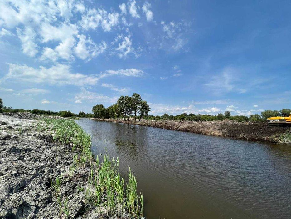 Ділянка 25 соток у котеджному містечку “Azimut River Club” річка, парк