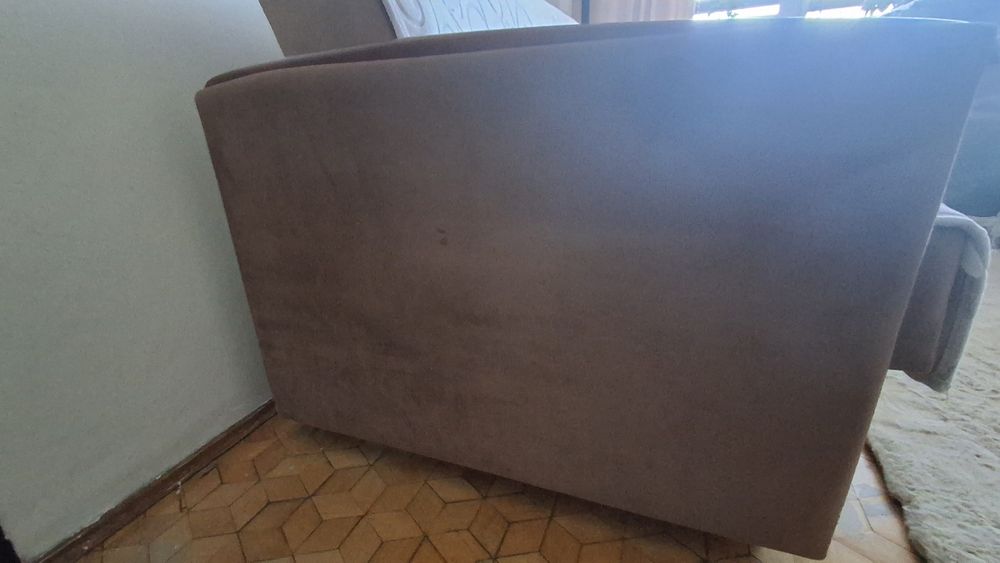 Wersalka w dobrym stanie