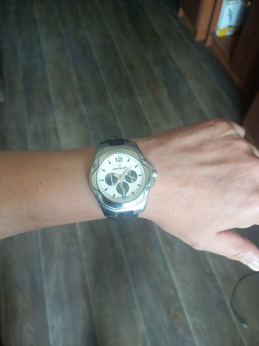 Продам часы мужские MontBlanc