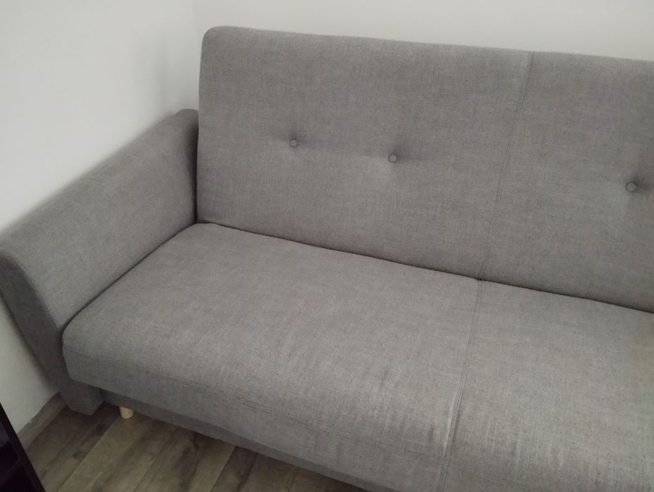 Sofa Black Red white