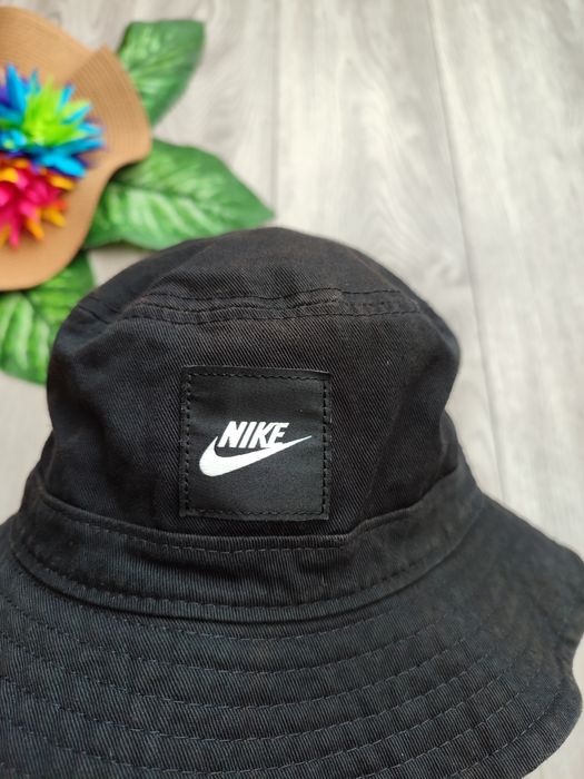 Чорна панама Nike розмір M/L