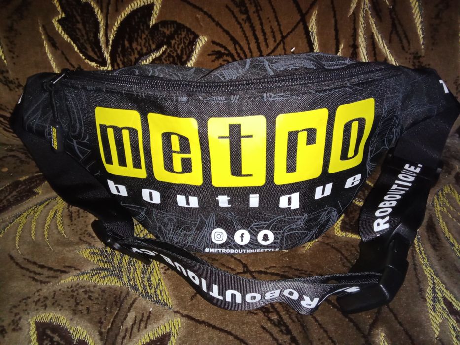Продам сумку на пояс/бананку Metro Boutique