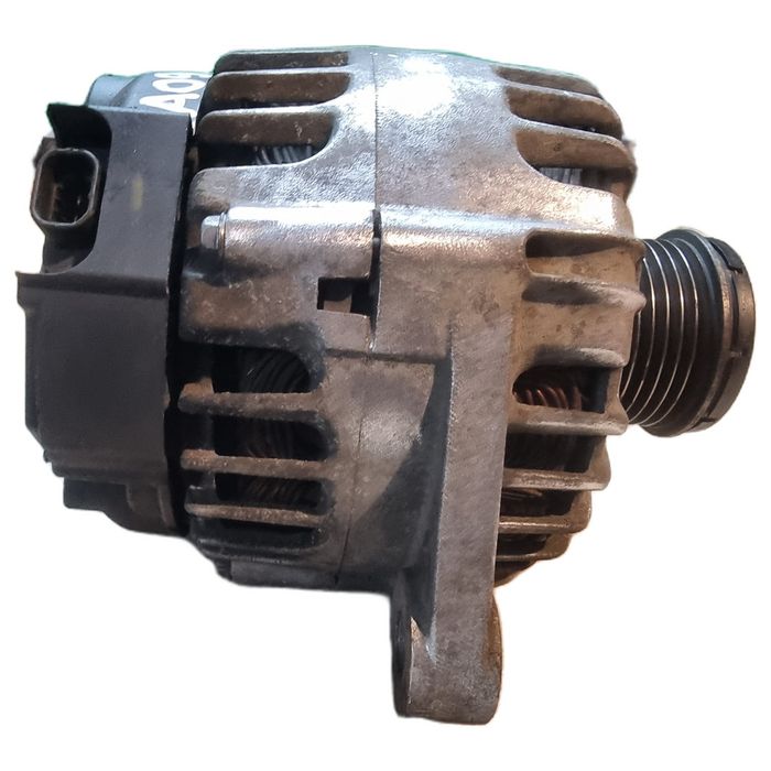 Alternator prądu Opel 13502582 14V 140A Insignia Astra Zafira Cascada