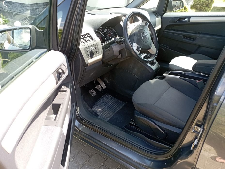 Opel Zafira 1.8 b